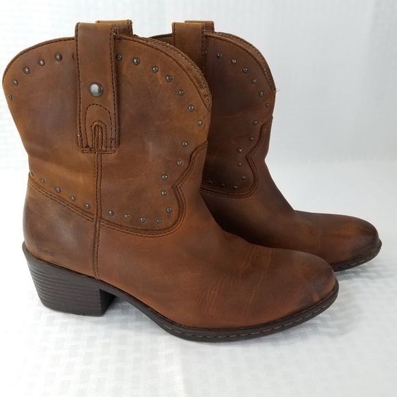 born cowboy boots